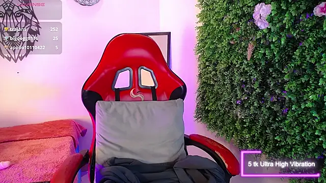 Katy Van online show from January 13, 2026, 8:51 am