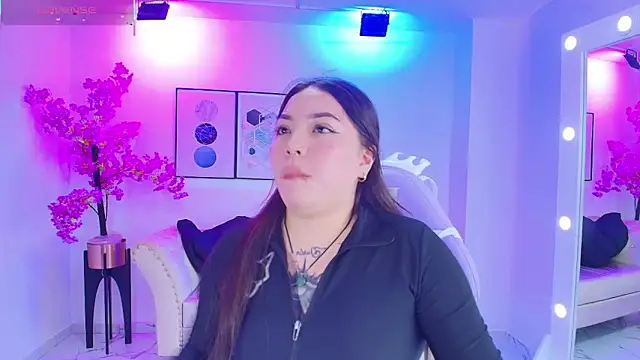 Isa reel online show from October 17, 2025, 7:37 pm