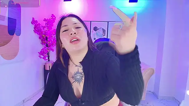 Snapshot of Isa_reel chatting on October 11, 2025, 7:48 pm Isa reel online show from October 11, 2025, 7:48 pm