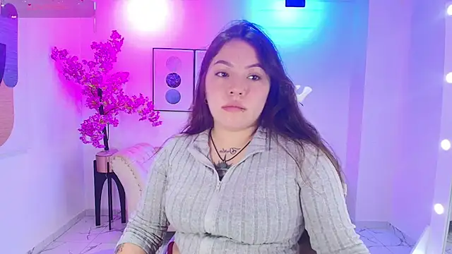 Snapshot of Isa_reel chatting on October 21, 2025, 7:24 pm Isa reel online show from October 21, 2025, 7:24 pm