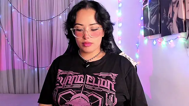 willow poisson online show from February 24, 2026, 5:14 pm