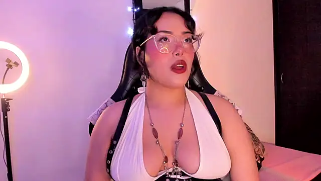 Snapshot of willow_poisson chatting on August 3, 2026, 9:09 pm willow poisson online show from August 3, 2026, 9:09 pm