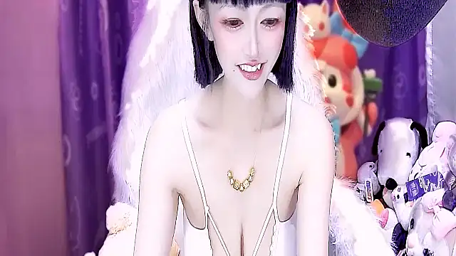 kumamon- online show from November 13, 2025, 4:00 pm