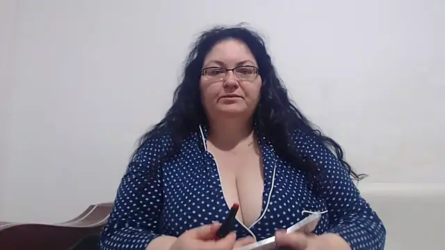 Snapshot of Nykyxo chatting on April 9, 2026, 10:16 pm Nykyxo online show from April 9, 2026, 10:16 pm
