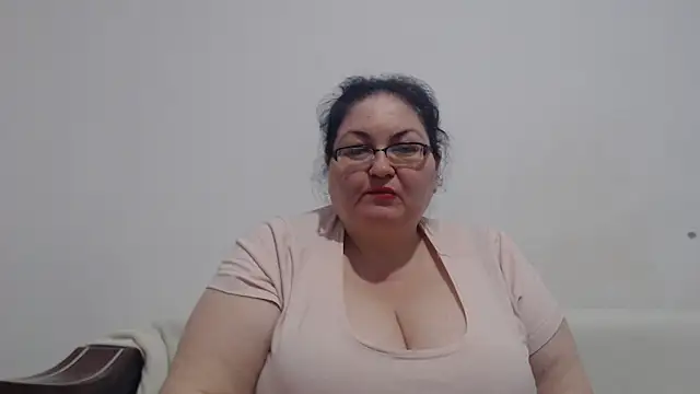 Snapshot of Nykyxo chatting on May 15, 2026, 7:23 pm Nykyxo online show from May 15, 2026, 7:23 pm
