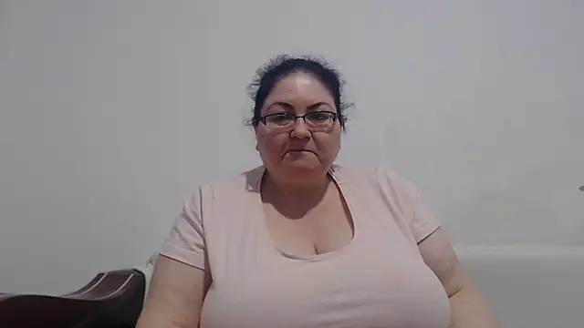 Snapshot of Nykyxo chatting on April 25, 2026, 7:44 am Nykyxo online show from April 25, 2026, 7:44 am