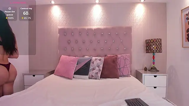 NatyQueen  online show from March 11, 2026, 2:00 pm