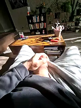 Cemg online show from November 14, 2025, 6:33 pm