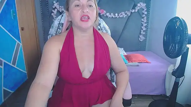 MeganMilF2 online show from April 29, 2026, 1:59 pm