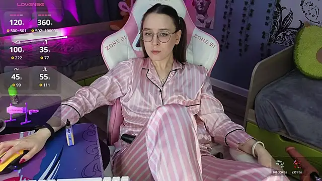 Snapshot of Sweet_frosti chatting on October 20, 2025, 2:57 am Sweet frosti online show from October 20, 2025, 2:57 am