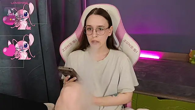 Sweet frosti online show from June 29, 2026, 3:46 am