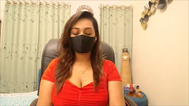 Snapshot of OH-Monica chatting on December 14, 2025, 7:30 pm OH-Monica online show from December 14, 2025, 7:30 pm