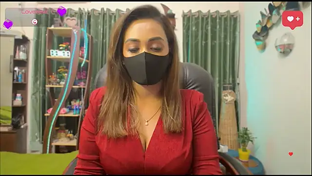 Snapshot of OH-Monica chatting on May 10, 2026, 6:28 am OH-Monica online show from May 10, 2026, 6:28 am