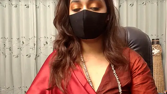 Snapshot of OH-Monica chatting on October 19, 2025, 8:55 pm OH-Monica online show from October 19, 2025, 8:55 pm