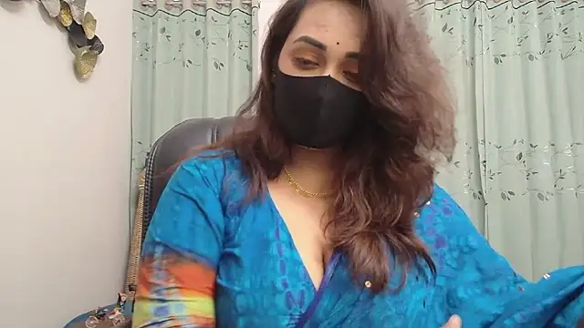 Snapshot of OH-Monica chatting on October 14, 2025, 7:47 pm OH-Monica online show from October 14, 2025, 7:47 pm