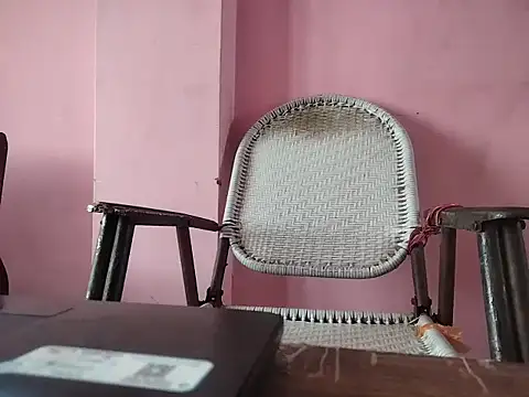 damsexy4 online show from October 12, 2025, 3:41 am