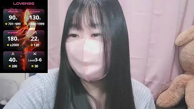 yuinyan3150 online show from February 1, 2025, 7:55 pm