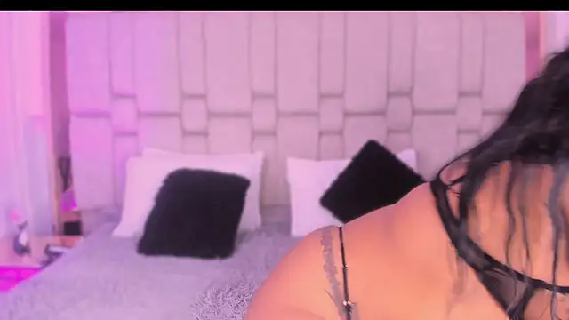 Snapshot of mary_kisses chatting on November 28, 2025, 8:20 pm mary kisses online show from November 28, 2025, 8:20 pm