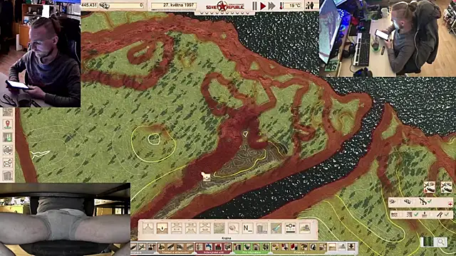 Snapshot of Happy_Michal chatting on April 18, 2026, 2:30 pm Happy Michal online show from April 18, 2026, 2:30 pm