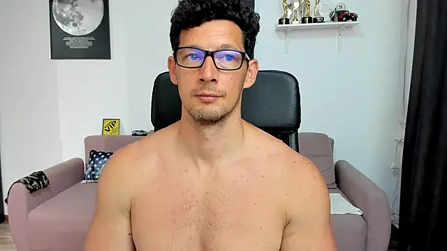 BrutusK08 online show from June 23, 2026, 6:44 am