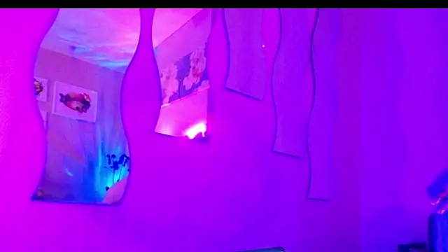 Lia Roxx online show from February 10, 2025, 3:32 pm