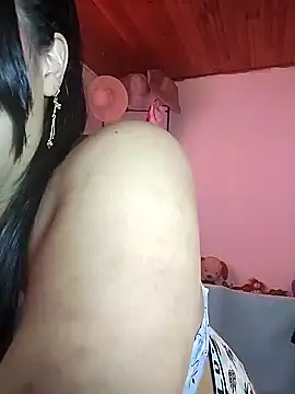 Snapshot of KATYGONZALEZ chatting on August 1, 2026, 8:40 pm KATYGONZALEZ online show from August 1, 2026, 8:40 pm