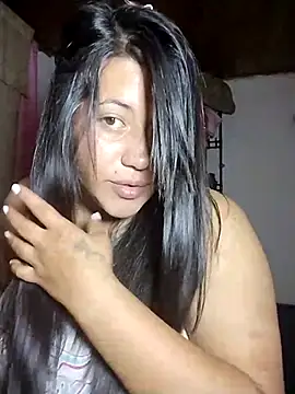 Snapshot of KATYGONZALEZ chatting on July 11, 2026, 12:33 am KATYGONZALEZ online show from July 11, 2026, 12:33 am
