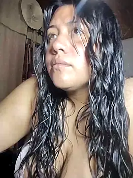 KATYGONZALEZ online show from June 11, 2026, 12:32 am