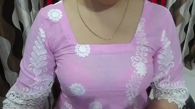 Snapshot of Kaur_Jannat chatting on November 24, 2025, 5:24 pm Kaur Jannat online show from November 24, 2025, 5:24 pm