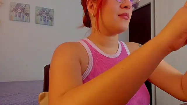 eva  xox online show from May 5, 2026, 6:55 pm