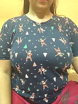 CUTE SOPHIA- online show from May 15, 2026, 2:20 am