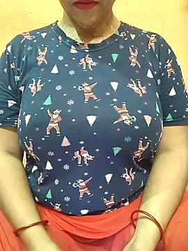 CUTE SOPHIA- online show from May 19, 2026, 2:29 am