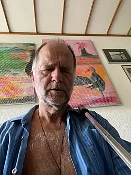 Snapshot of artXhibitor chatting on May 16, 2026, 6:56 am artXhibitor online show from May 16, 2026, 6:56 am