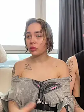 GroteskJane online show from February 15, 2026, 12:37 pm