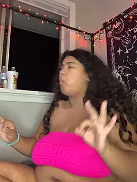 KittyLoroi online show from November 14, 2025, 5:11 am