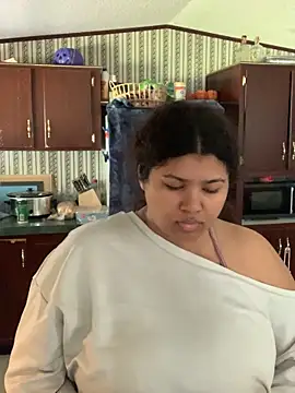 KittyLoroi online show from March 27, 2026, 7:15 pm