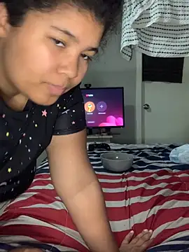 KittyLoroi online show from October 29, 2025, 12:53 am