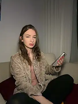 EvieEvans online show from April 30, 2026, 7:54 pm
