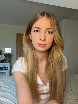 EvieEvans online show from May 12, 2026, 2:56 pm