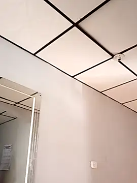 stefanie010 online show from March 21, 2025, 3:13 pm