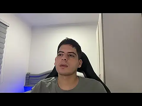 Snapshot of lordbeja chatting on April 11, 2026, 3:36 am lordbeja online show from April 11, 2026, 3:36 am