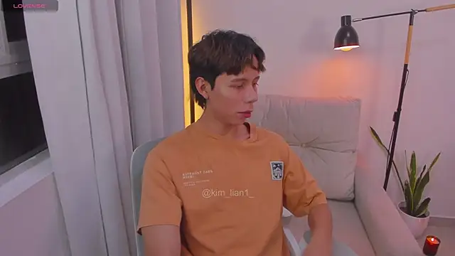 Snapshot of kim_lian21 chatting on September 15, 2025, 3:40 am kim lian21 online show from September 15, 2025, 3:40 am