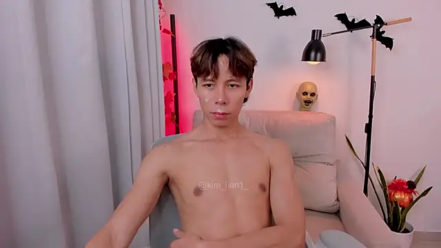 Snapshot of kim_lian21 chatting on October 7, 2025, 11:33 am kim lian21 online show from October 7, 2025, 11:33 am