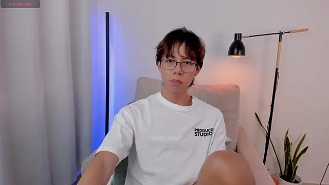 Snapshot of kim_lian21 chatting on November 3, 2025, 12:53 pm kim lian21 online show from November 3, 2025, 12:53 pm