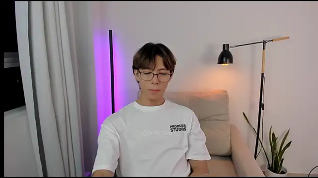 Snapshot of kim_lian21 chatting on November 6, 2025, 3:54 am kim lian21 online show from November 6, 2025, 3:54 am