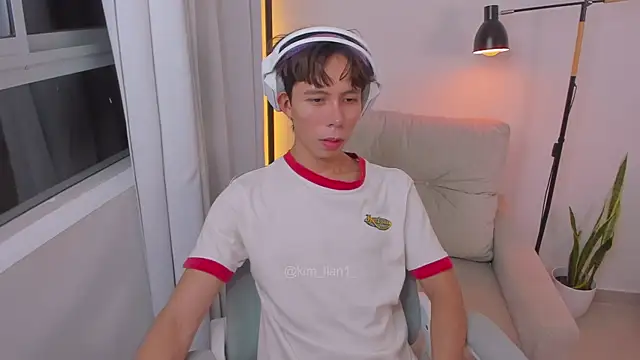 Snapshot of kim_lian21 chatting on September 16, 2025, 6:25 am kim lian21 online show from September 16, 2025, 6:25 am