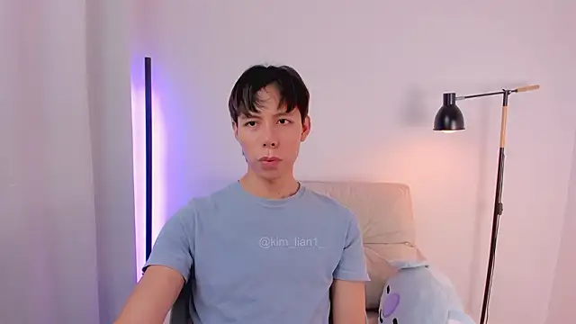 kim lian21 online show from February 25, 2026, 3:12 pm