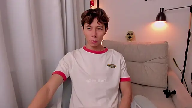 Snapshot of kim_lian21 chatting on October 14, 2025, 12:28 pm kim lian21 online show from October 14, 2025, 12:28 pm