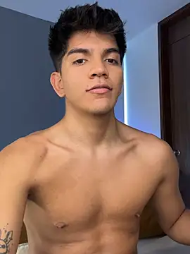 Snapshot of santiago_01 chatting on August 2, 2026, 8:39 pm santiago 01 online show from August 2, 2026, 8:39 pm