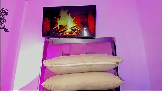 Snapshot of emily_lady20 chatting on March 17, 2025, 9:22 am emily lady20 online show from March 17, 2025, 9:22 am